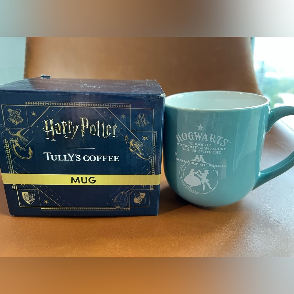Harry Potter Yule Ball themed mug, Tully’s Coffee Japan - Picture 4 of 5